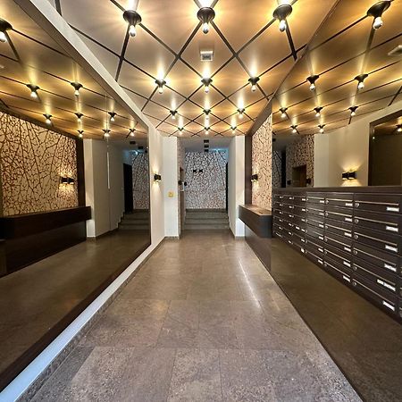 Either Private 2B2B Or Shared 1B1B, Luxury, Bright, Spacious Берлин Екстериор снимка